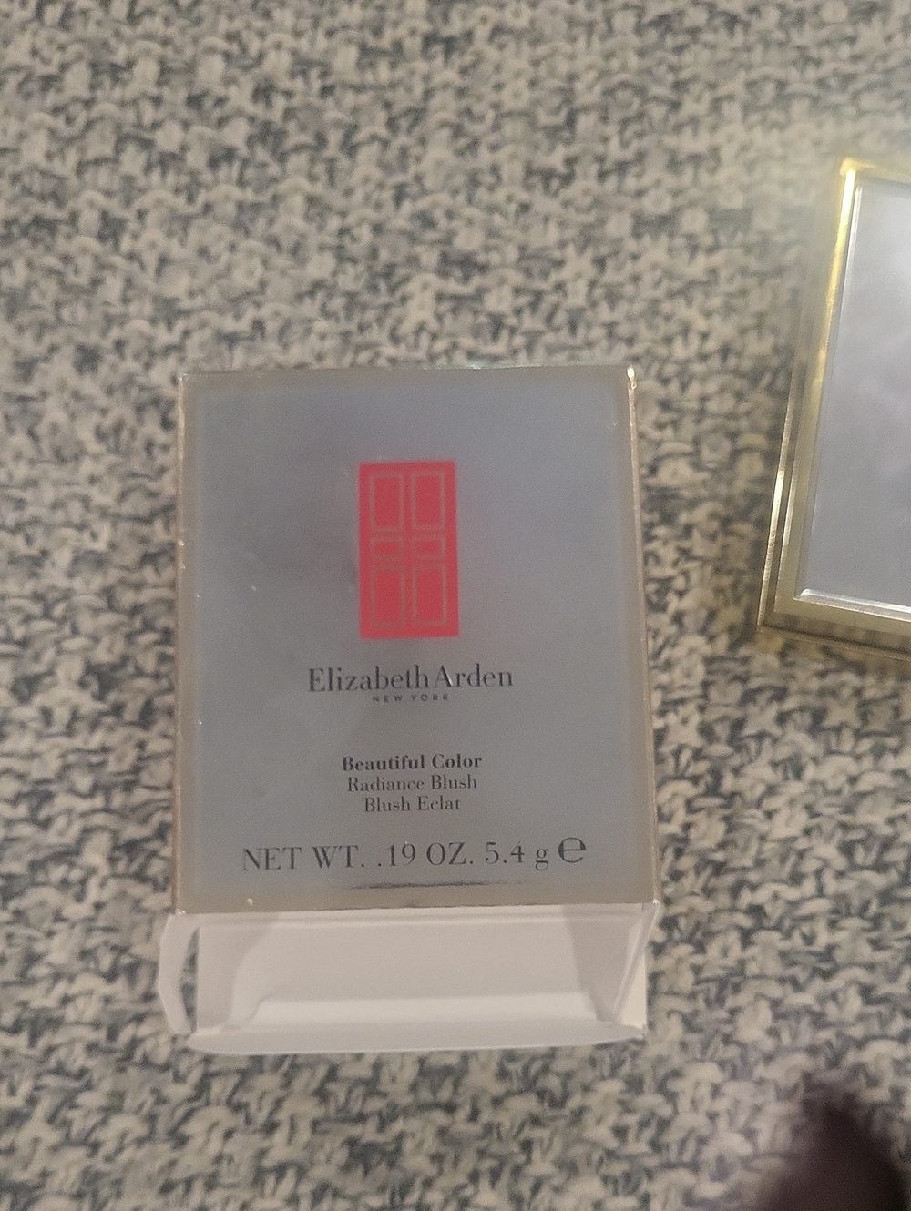 Elizabeth Arden Boxed Beautiful Gold Case Radiance Blush Mirror And Brush - Picture 6 of 9